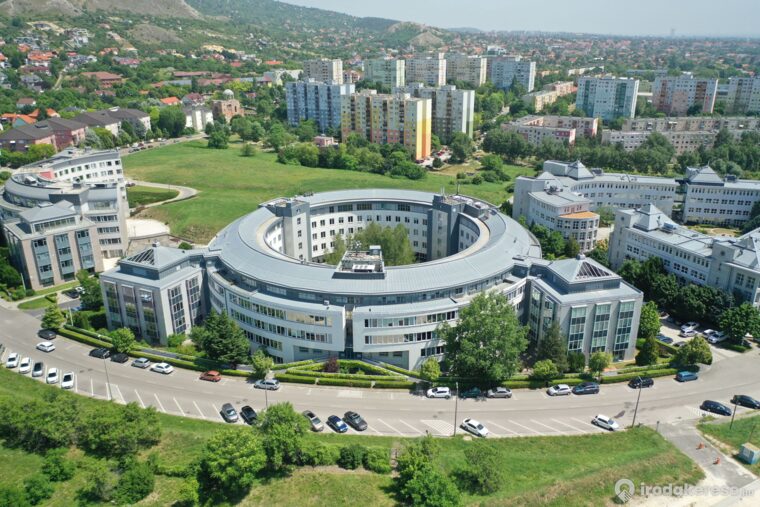 Kiadó iroda Budaörs Terra Park Next A és B